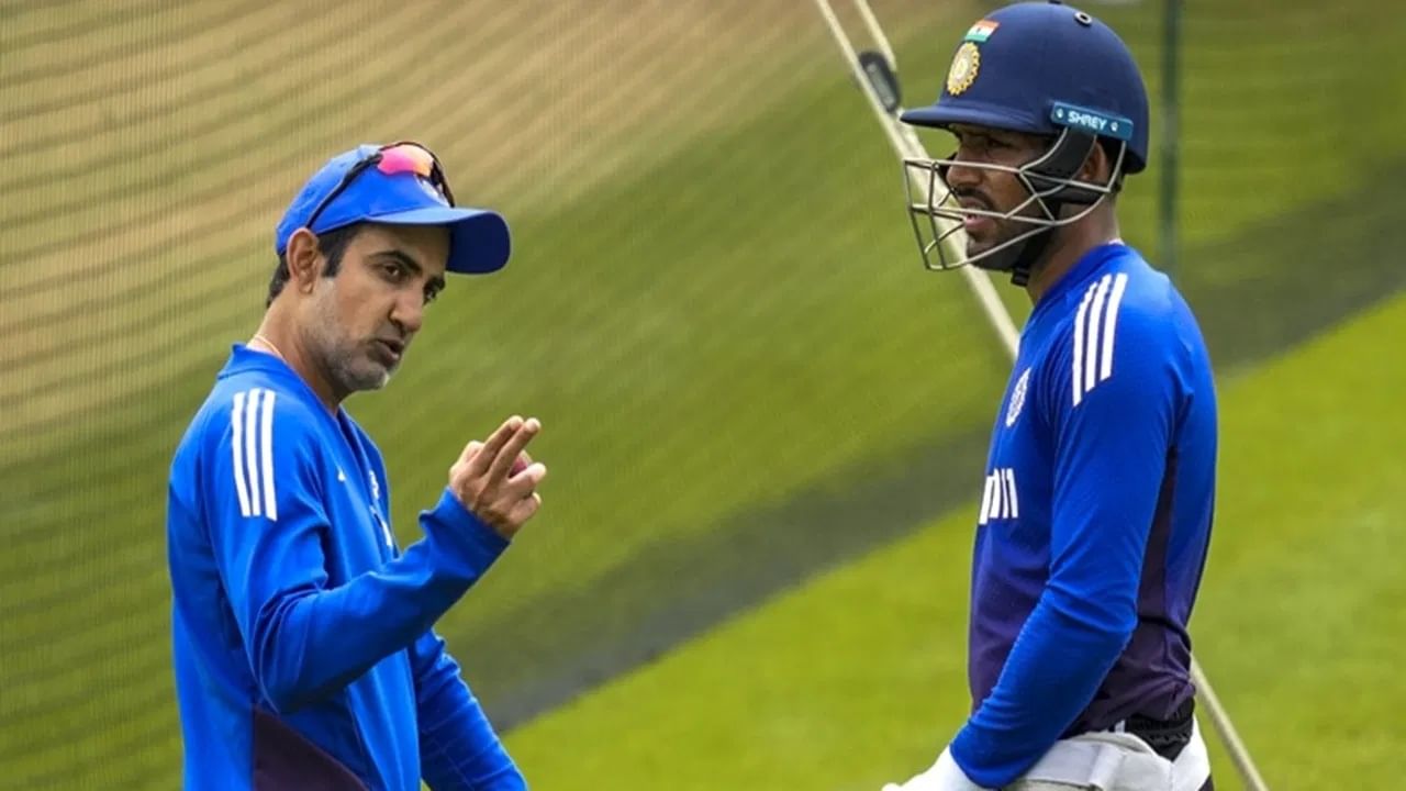 दरम्यान आता टीम इंडिया गौतम गंभीरच्या मार्गदर्शनात ऑस्ट्रेलिया विरुद्ध वनडे आणि टी 20I मालिका खेळणार आहे. टीम इंडिया या मालिकेत 3 एकदिवसीय आणि 5 टी 20I सामने खेळणार आहे. (Photo CrediT : PTI)