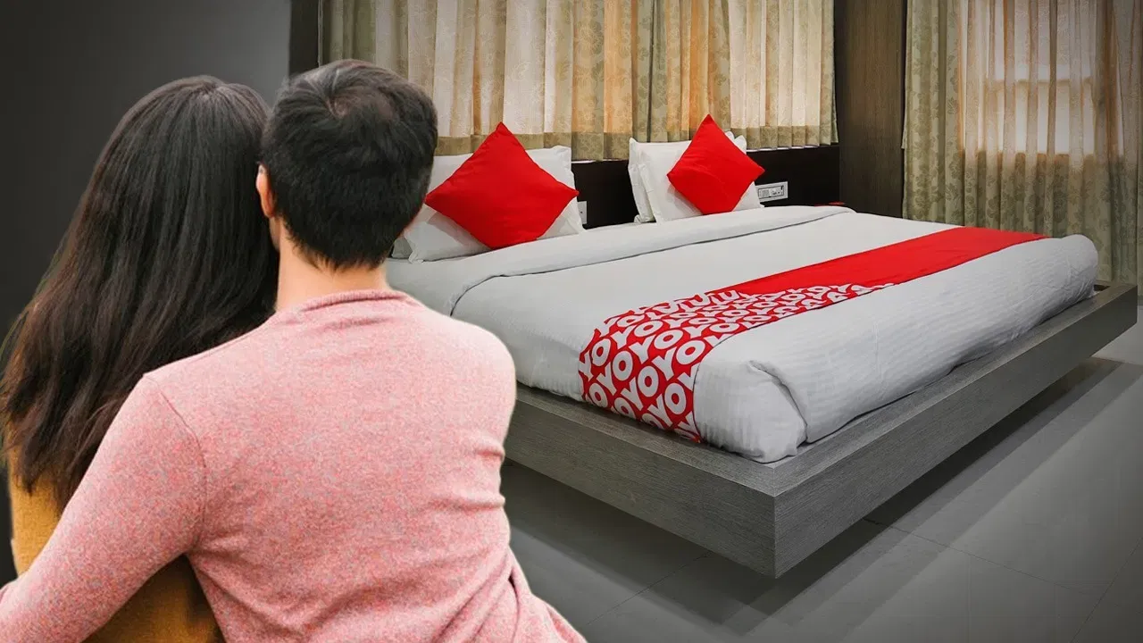 ऑनलाइन हॉटेल बुक करताना अनेकजण भाडे तपासत नाही. कारण एकाच हॉटेलसाठी वेगवेगळ्या प्लॅटफॉर्मवर वेगवेगळे दर असू शकतात. त्यामुळे तुमची फसवणूक होण्याची शक्यता असते.  