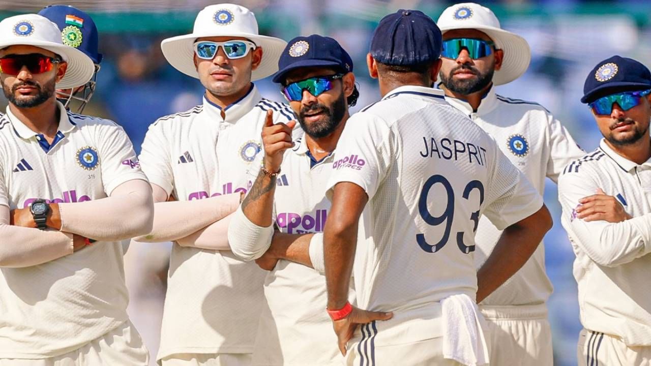 भारताने फॉलोऑन देऊन 1961 चा पाकिस्तान विरुद्धचा सामना ड्रॉ केला होता. 1993 मध्ये इंग्लंडविरुद्ध 8 विकेटने सामना जिंकला होता. 2012 मध्ये इंग्लंडविरुद्ध भारताने सामना 9 विकेट राखून जिंकला होता. आता वेस्ट इंडिजविरुद्धच्या सामन्यातील निकालाची वाट पाहात आहेत. (Photo- BCCI)