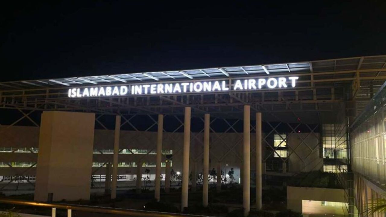 युद्धाची खुमखुमी असलेला पाकिस्तान झाला भिकारी... इस्लामाबाद विमानतळ विकण्याची वेळ; या देशाने लावली सर्वात मोठी बोली