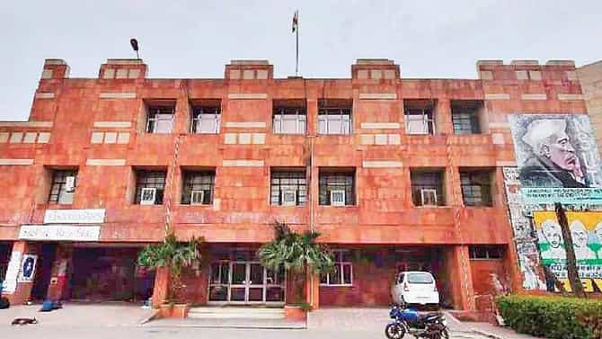 JNU मध्ये विसर्जन मिरवणुकीवर हल्ला, ABVP चा आरोप, डाव्यांचाही पलटवार