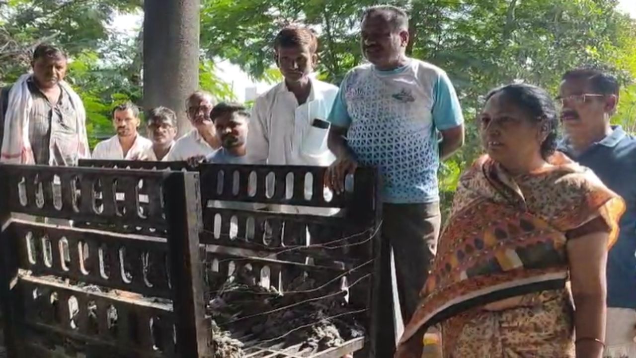 Jalgaon News: जळगाव हादरलं! अंत्यसंस्कारानंतर महिलेच्या अस्थींची चोरी, नेमकं काय घडलं?