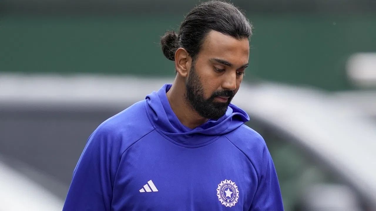 केएलने आयपीएलच्या 18 व्या मोसमात दिल्ली कॅपिट्ल्संचं प्रतिनिधित्व केलं. दिल्लीने केएलसाठी 14 कोटी मोजले.केएलने गत हंगामात 54 च्या सरासरीने 1 शतक आणि 3 अर्धशतकांसह एकूण 539 धावा केल्या. (Photo Credit : PTI)