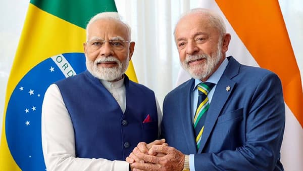 डोनाल्ड ट्रम्प यांच्या डोक्यातून 100 टक्के मुंग्या निघणार, या देशाच्या राष्ट्रपतींचं भारतासोबतच्या व्यापारावर मोठे विधान, भारतीय लोक...