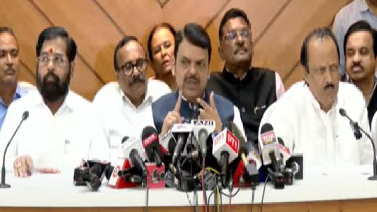 Ajit Pawar : शेतकऱ्याला उभं करायचच, पॅकेज जाहीर करताना अजितदादांचा ठाम निर्धार Ajit Pawar : शेतकऱ्याला उभं करायचच, पॅकेज जाहीर करताना अजितदादांचा ठाम निर्धार