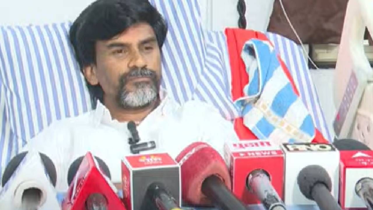 Manoj Jarange Patil : 'लय बेकार होईल, तुझ्यामुळे अजित पवारचा पण कार्यक्रम लावेन' मनोज जरांगेंचा कोणाला इशारा? Manoj Jarange Patil : 'लय बेकार होईल, तुझ्यामुळे अजित पवारचा पण कार्यक्रम लावेन' मनोज जरांगेंचा कोणाला इशारा?