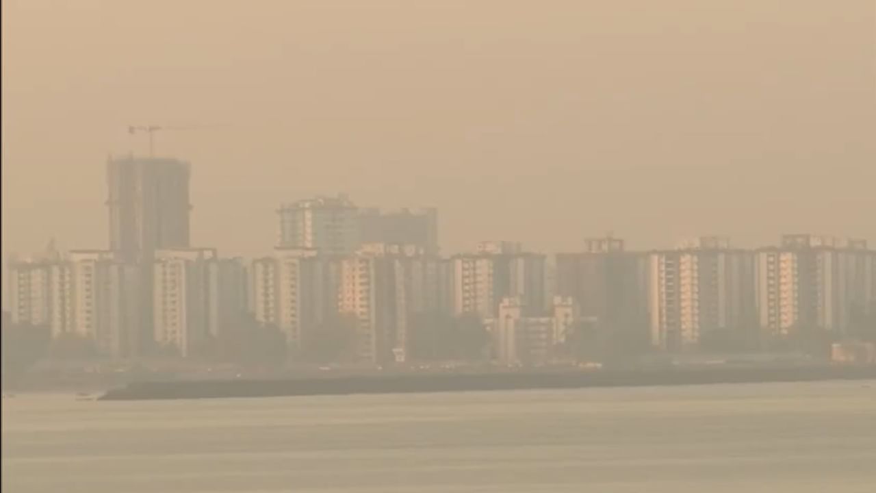 Mumbai AQI : मुंबईकरांच्या प्रकृतीला मोठा धोका, हवा बिघडली; AQI किती?