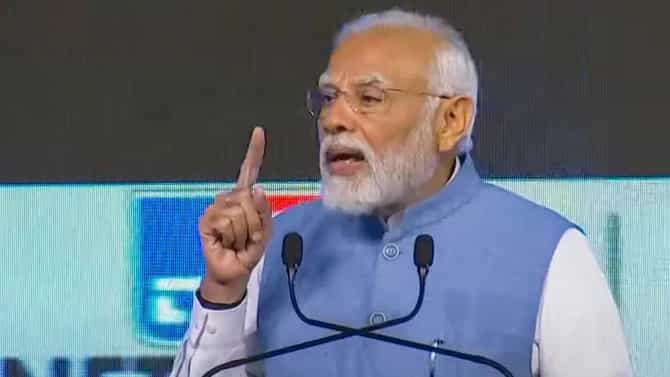 पीएम मोदी मलेशियाला जाणार नाही हे स्पष्ट होताच देशात राजकारणाला सुरुवात, काँग्रेसने म्हटलं...