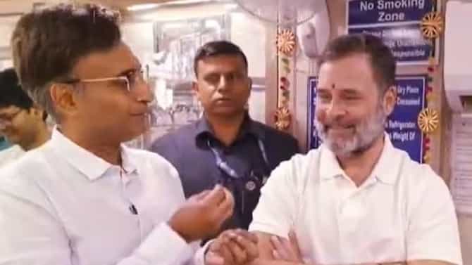 लवकर लग्न करा, आम्ही वाट पाहतोय...जुन्या दिल्लीत राहुल गांधींना कोणी केली विनंती ?
