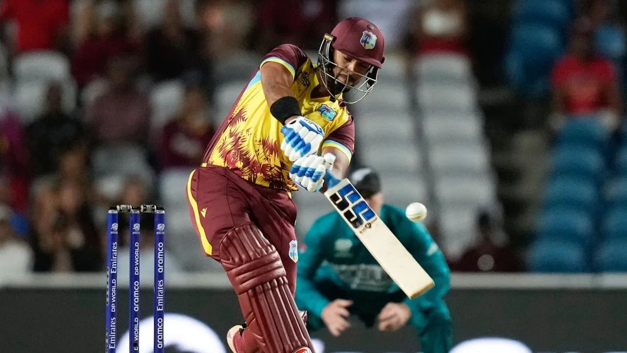 तर पाचव्या क्रमांकावर विंडीजचा माजी फलंदाज निकोलस पूरन आहे. पूरनने 97 डावांत 149 षटकार लगावण्याची कामगिरी केली होती. (Photo Credit : PTI)