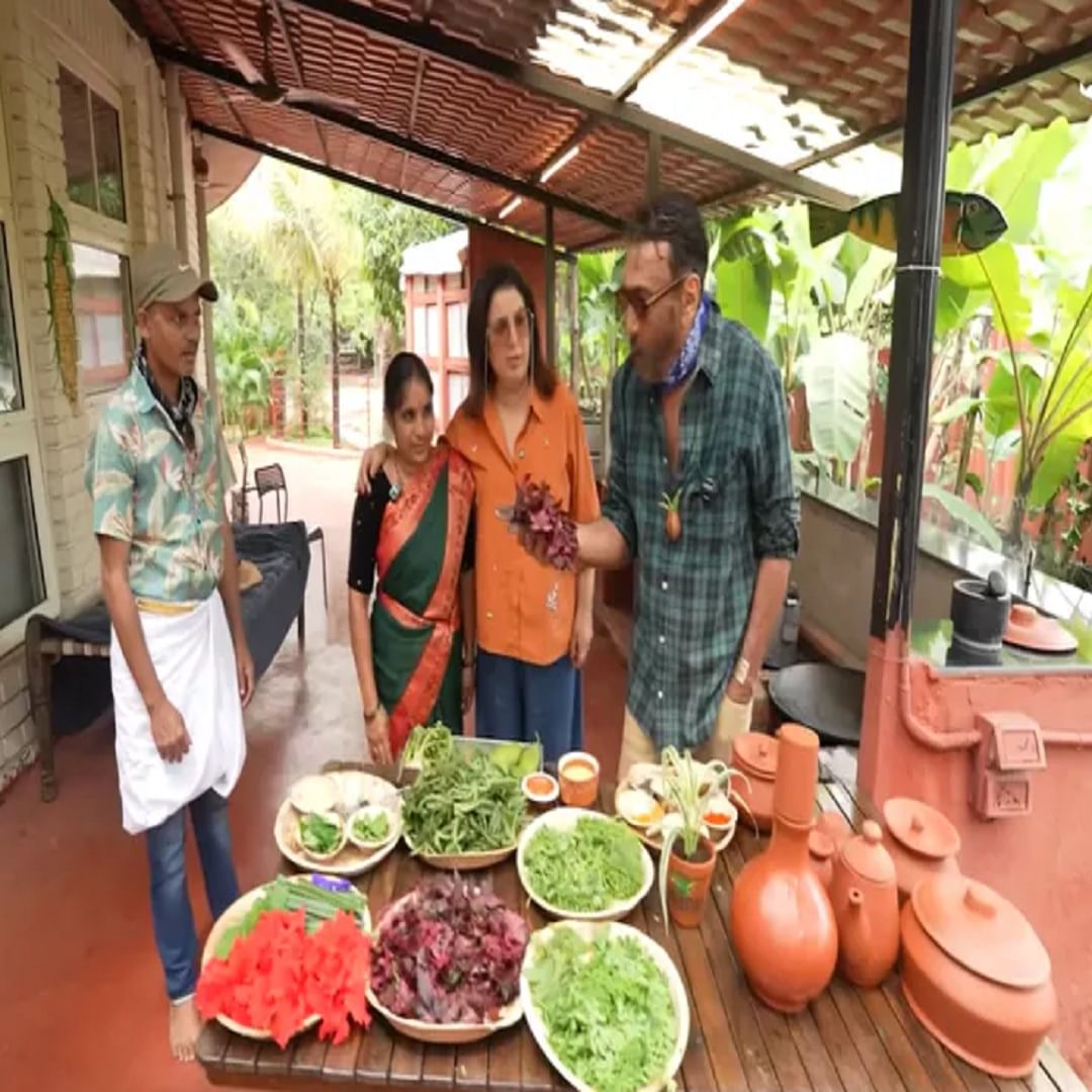 जग्गू दादा त्यांच्या शेतातील भाज्या आणि पालेभाज्या स्वत: उगवतात आणि तेच वापरतात.