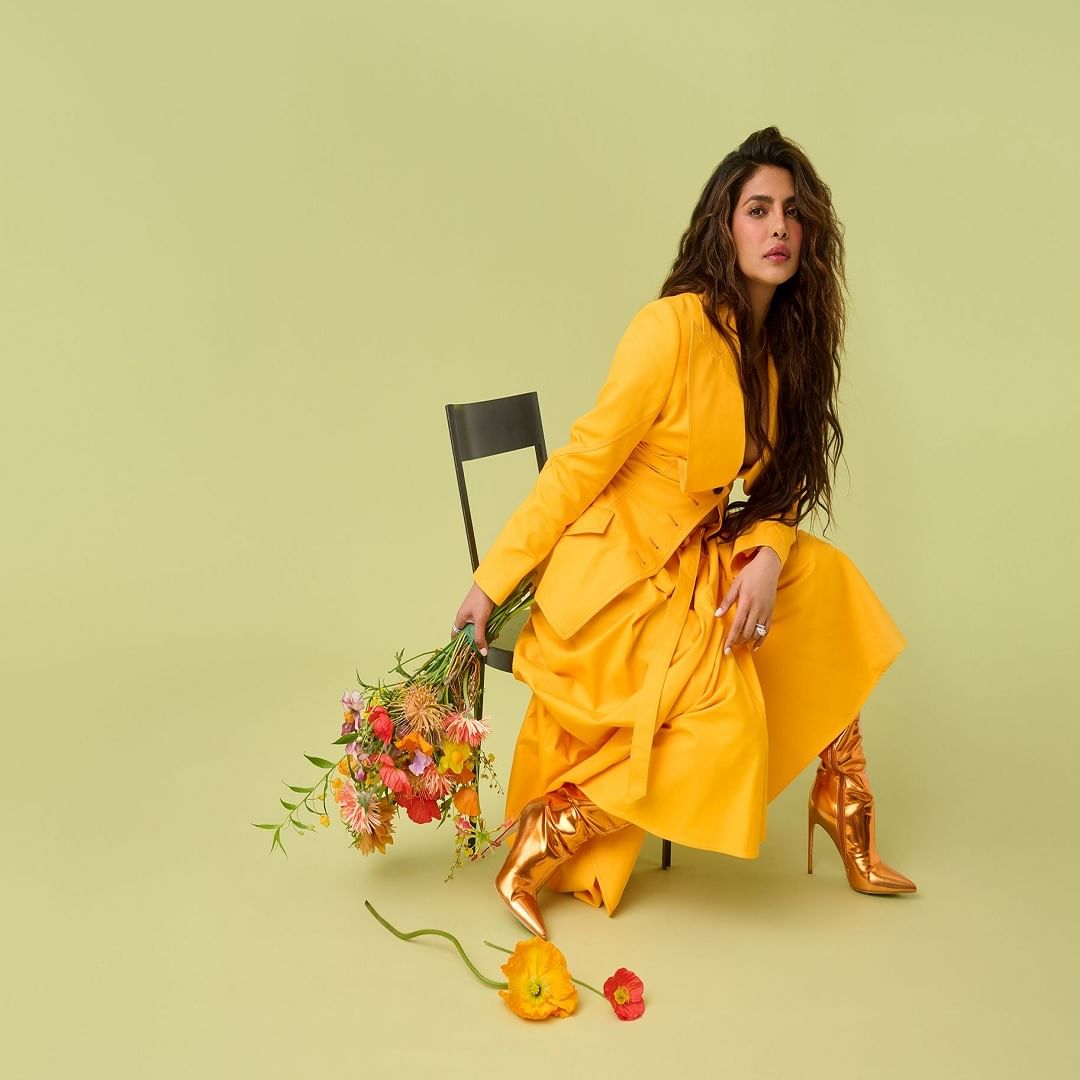 प्रियांका चोप्रा : अभिनेत्री प्रियांका चोप्रा बुटांची शौकीन आहे आणि तिच्याकडे 80 हून अधिक डिझायनर बुटांचे कलेक्शन आहे.