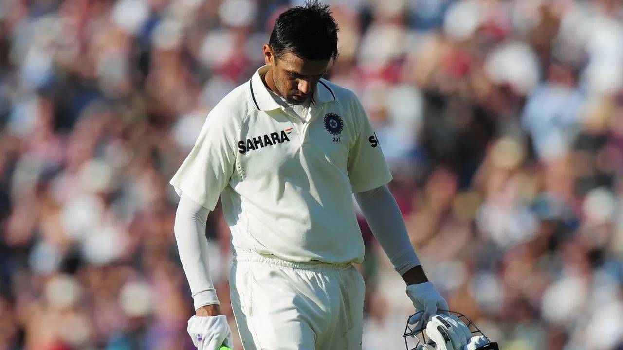 राहुल द्रविड एकदा नाही तर दोन धावचीत झाला आहे. एकदा 217 धावा करून, तर एकदा 180 धावांवर धावचीत झाला होता. 2001 मध्ये कोलकात्यात ऑस्ट्रेलियाविरुद्धच्या सामन्यात 180 धावांवर बाद झाला होता. त्यामुळे सर्वोच्च धावसंख्या करून बाद होणाऱ्या खेळाडूंमध्ये संजय मांजरेकर आघाडीवर, त्यानंतर दुसऱ्या तिसऱ्या स्थानावर राहुल द्रविड आणि चौथ्या स्थानावर आता यशस्वी जयस्वाल आहे. (Photo-Shaun Botterill/Getty Images)