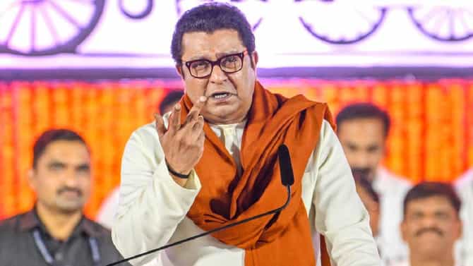 काही मराठी माणसे यांच्यासाठी दलाल म्हणून काम करतात, राज ठाकरेंचा तो गंभीर आरोप...