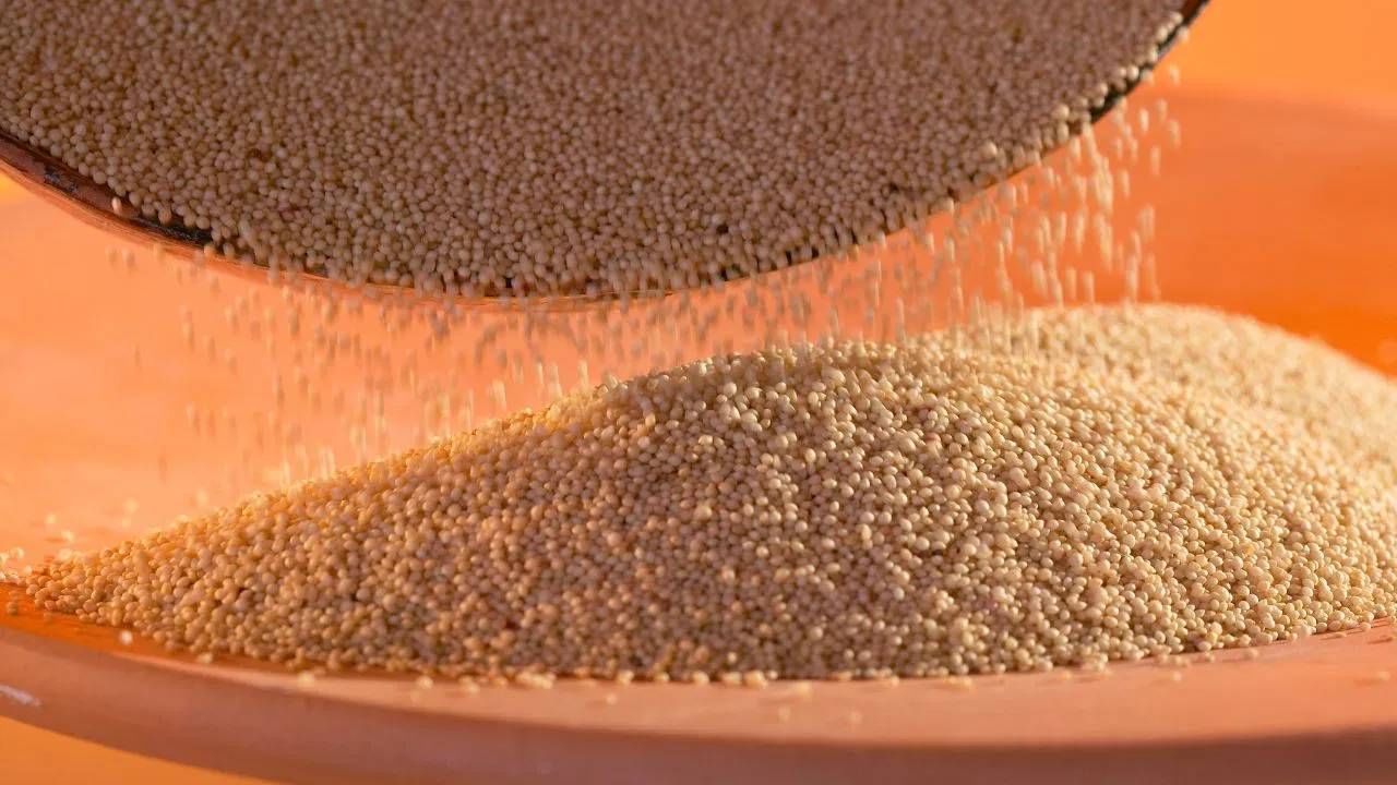 राजगिरा पीठाचे 'हे' आश्चर्यकारक फायदे, जाणून घ्या त्याचे पौष्टिक मूल्य राजगिरा पीठाचे 'हे' आश्चर्यकारक फायदे, जाणून घ्या त्याचे पौष्टिक मूल्य