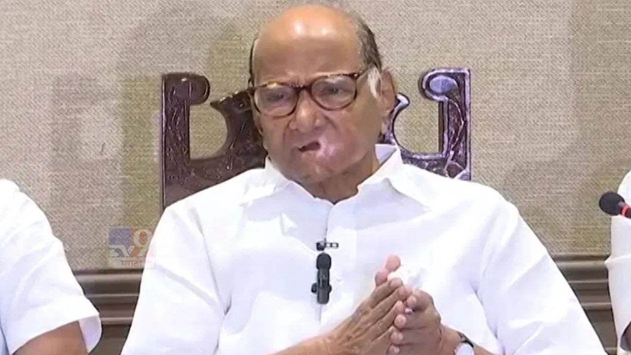 शरद पवार यांच्या अहिल्यानगर दौऱ्यापूर्वीच पक्षाला धक्का, कार्यकर्त्यांमध्ये संभ्रम, मोठी बातमी