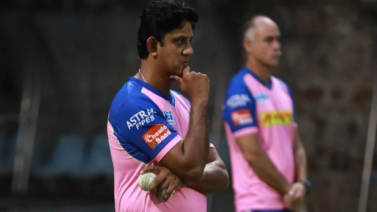 साईराज बहुतुले हे क्रिकेट विश्वातील मोठं नाव आहे. त्यांनी प्रोफेशनल क्रिकेटमध्ये 800 हून अधिक विकेट घेतल्या आहेत. फर्स्ट क्लास क्रिकेटमध्ये त्याच्या नावावर 630 विकेट आहे. तर लिस्ट एमध्ये 197 विकेट घेतल्या आहेत. (फोटो-इंस्टाग्राम)