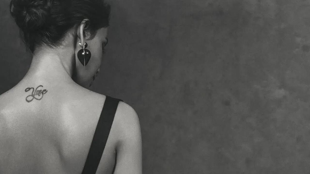 Guess Who : चित्रपटात लीड रोलमध्ये असणाऱ्या अभिनेत्री फी च्या बाबतीत आयटम नंबर करणाऱ्या अभिनेत्रींपेक्षा मागे असतात. संपूर्ण चित्रपटात काम करुन जितका पैसा मिळत नाही, तितका पैसा आयटम नंबर करणाऱ्या अभिनेत्री काही मिनिटात कमावतात. चित्रपटात  अनेकदा आयटम साँग असतं. प्रेक्षकांना ते आवडतं. 