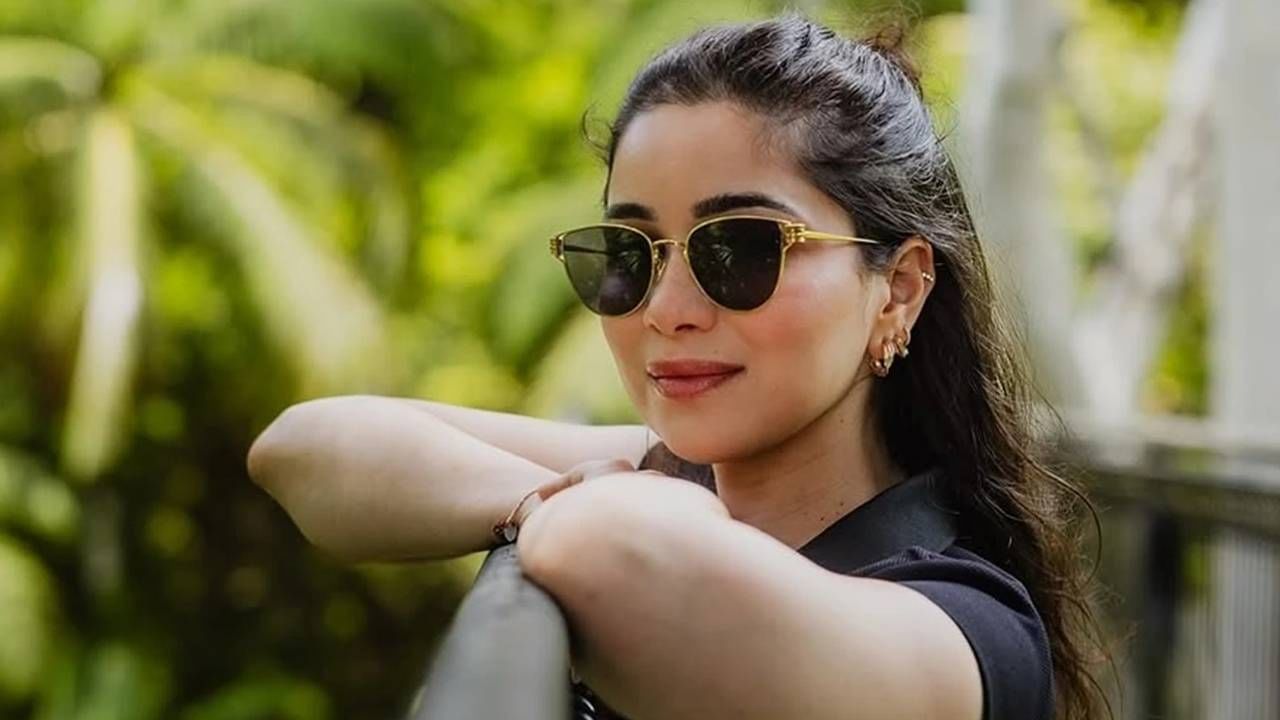 सारा तेंडुलकर एका इन्स्टाग्राम पोस्टमधून कमावते इतके रुपये; एकूण संपत्ती किती? सारा तेंडुलकर एका इन्स्टाग्राम पोस्टमधून कमावते इतके रुपये; एकूण संपत्ती किती?