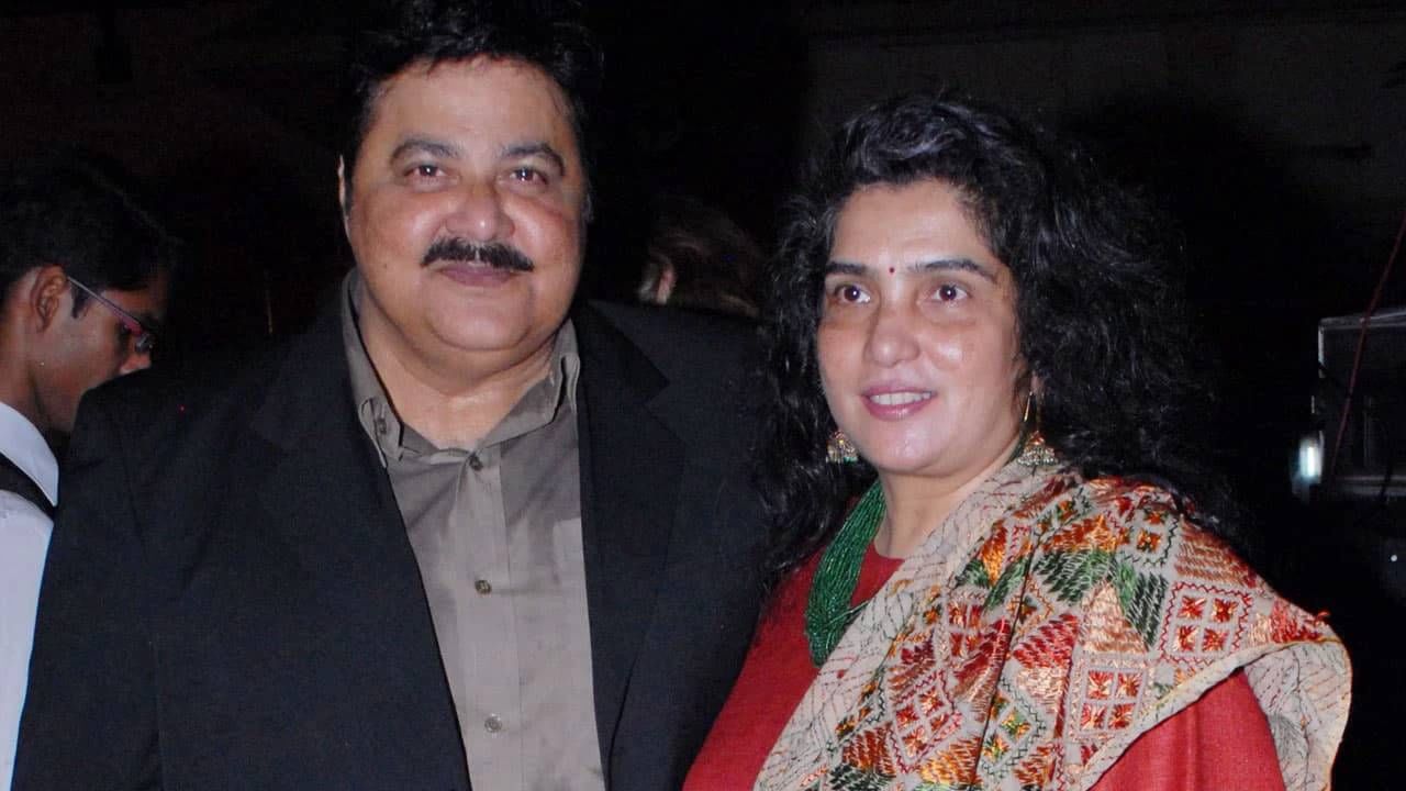 या एका कारणामुळे पत्नीपासून लपवलं होतं सतीश शहा यांच्या निधनाचं वृत्त या एका कारणामुळे पत्नीपासून लपवलं होतं सतीश शहा यांच्या निधनाचं वृत्त