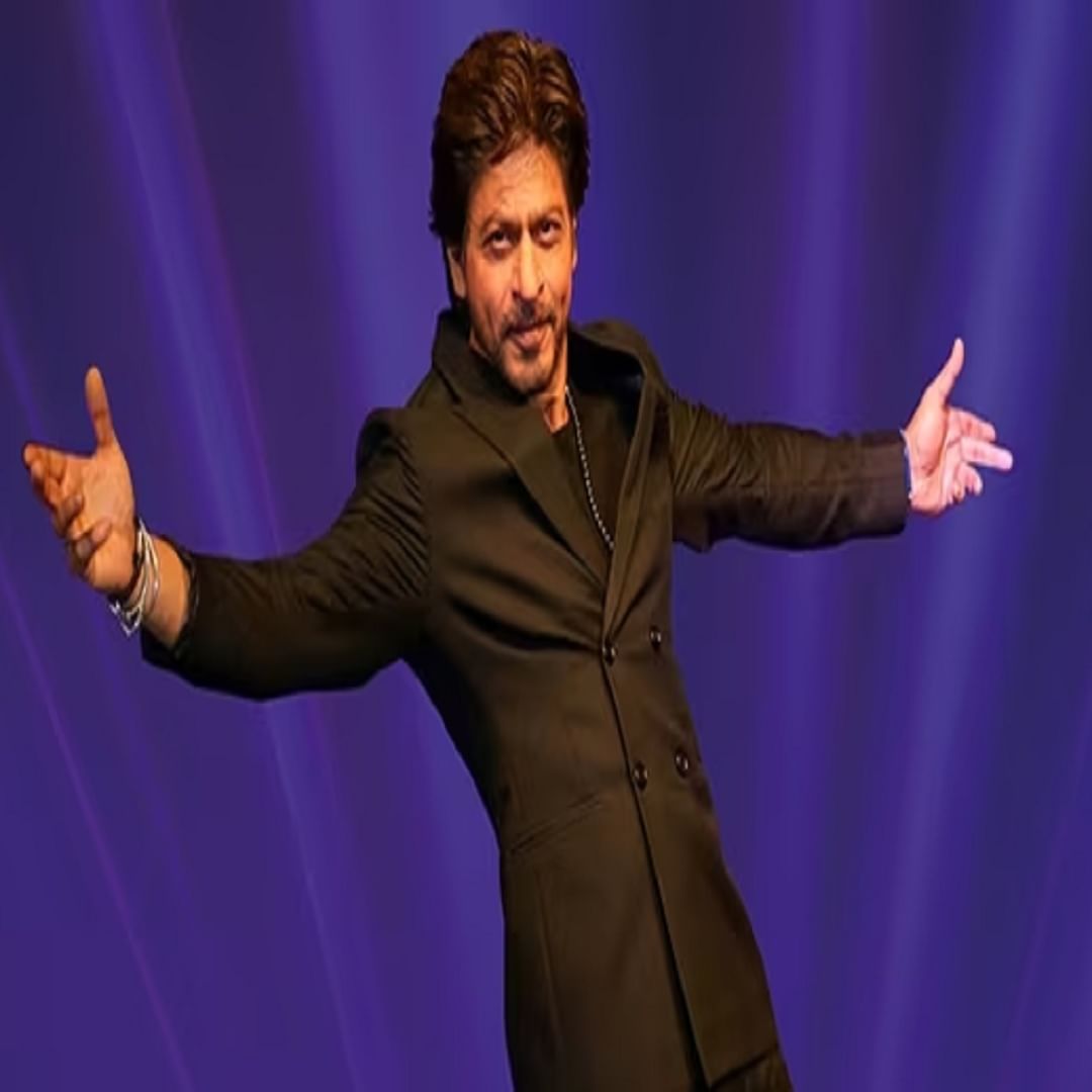 शाहरुख खान : शाहरुख खानला गॅझेट आणि व्हिडिओ गेमचा खूप आवडता आहे असे म्हटले जाते. मन्नतमध्ये गेमिंग गॅझेट्ससाठी एक संपूर्ण मजला असल्याचं म्हटलं जातं.