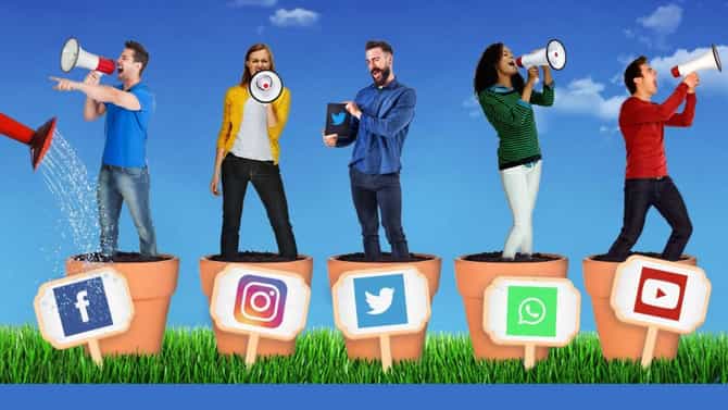 Influencer : सोशल मीडियावरील इन्फ्लुएन्सरना मोठा दणका, सरकारनेच कान पिळला, आता नाही देता येणार फुकटचा सल्ला
