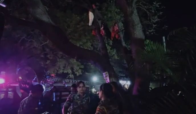 या आंदोलकांना नायब तहसीलदारांनी भेट दिली, मात्र जिल्हाधिकाऱ्यांनी भेट द्यावी आणि शब्द द्यावा अशी भूमिका आंदोलकांनी घेतली आहे.