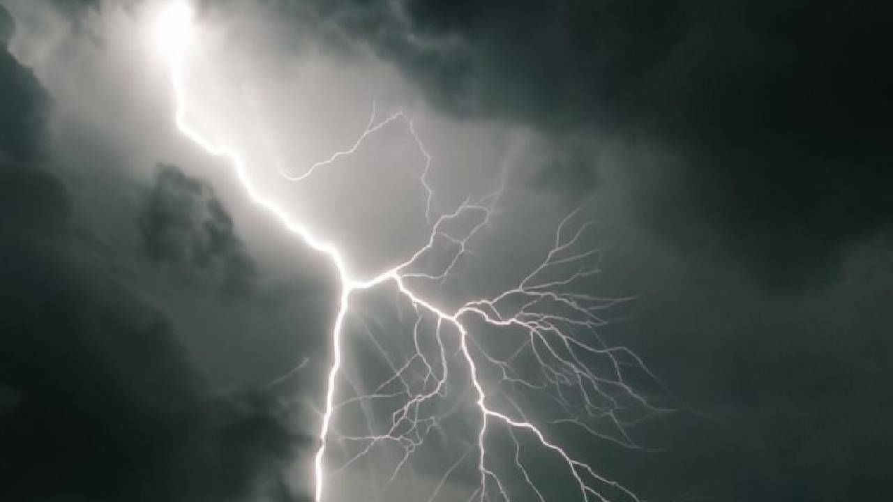 3 दिवस धोक्याची, अलर्ट जारी, घराबाहेर पडणे टाळाच, अतिमुसळधार पावसासह..