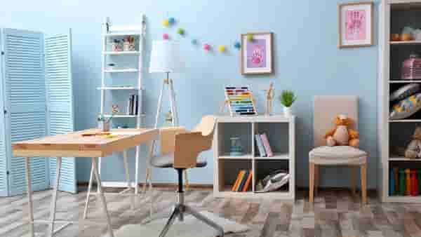 Vastu Tips : घरात लावा फक्त हे 4 फोटो, नशीब घोड्यासारखं धावेल, वास्तुशास्त्र काय सांगतं?