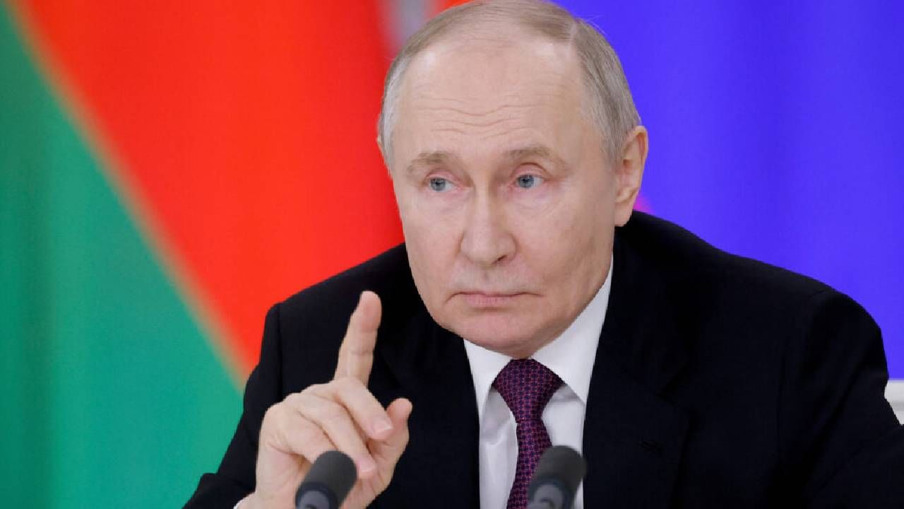 व्लादिमीर पुतिन यांनी मान्य केली पहिल्यांदाच मोठी चूक, म्हणाले, त्याला रशिया जबाबदार असून ती एक...