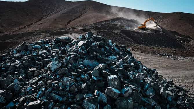 Rare Earth Minerals : चीनने ज्या खनिजावरुन अमेरिकेसह जगाला वेठीला धरलं ते रेअर अर्थ मिनरल्स भारतात कुठे मिळतं?
