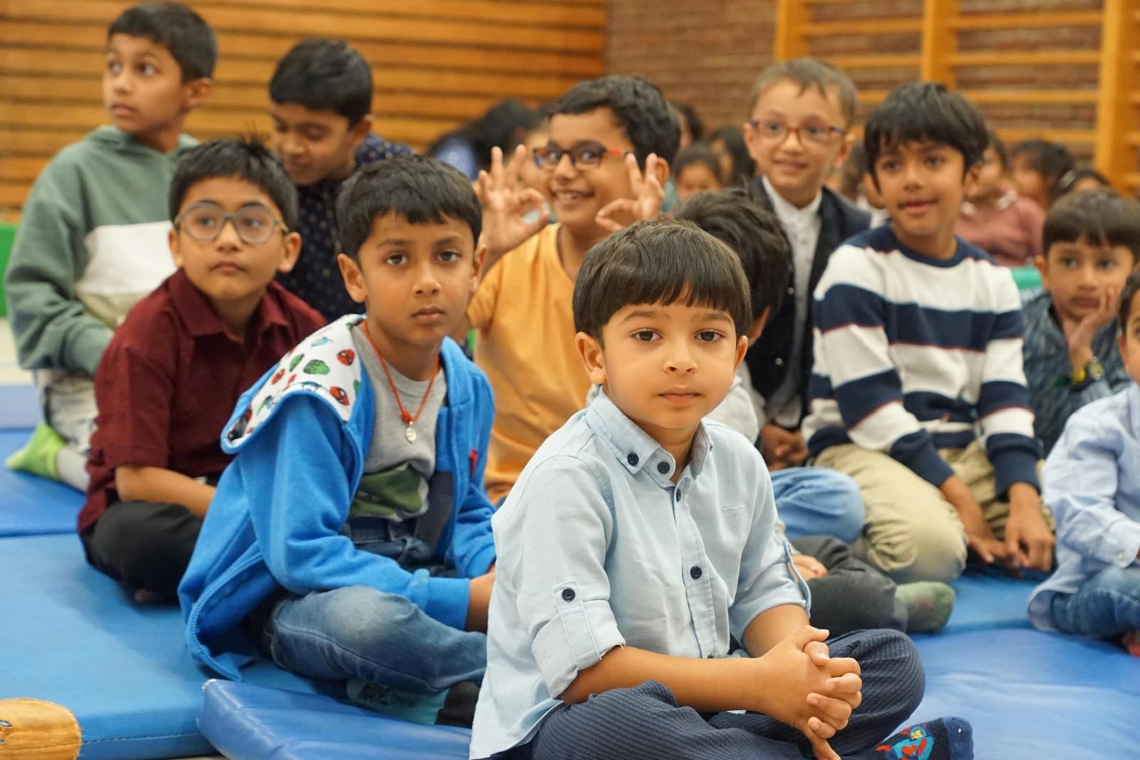 स्टुटगार्टमध्ये भव्य आणि सुंदर अन्नकूट तयार करण्यात आले होते. या सोहळ्याला पू. मनोहरमूर्ती स्वामी आणि पू. निर्गुणपुरुष स्वामी (लंडन मंदिर) यांचे शुभ आगमन येथे झाले. 