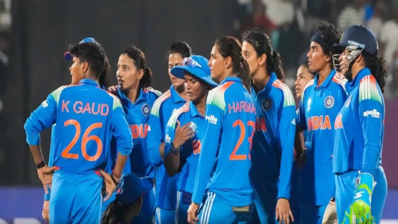 Womens World Cup 2025 : टीम इंडियाला सेमीफायनलमध्ये पोहोचण्यासाठी काय करावं लागेल? सलग 2 सामने हरल्यानंतर असं आहे समीकरण Womens World Cup 2025 : टीम इंडियाला सेमीफायनलमध्ये पोहोचण्यासाठी काय करावं लागेल? सलग 2 सामने हरल्यानंतर असं आहे समीकरण