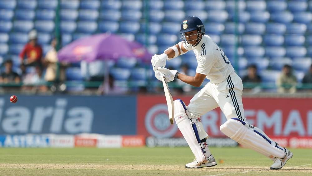 जयस्वालचे सातवे कसोटी शतक आहे आणि त्याने जागतिक कसोटी अजिंक्यपद स्पर्धेच्या इतिहासात एक मोठी कामगिरी देखील केली. केन विल्यमसन आणि मार्नस लाबुशेन यांच्याशी बरोबरी केली आहे. या खेळाडूंनी पाचवेळा एका डावात 150हून अधिक धावा केल्या आहेत. तर जो रूट या यादीत सर्वात पुढे असून त्याने ही कामगिरी 8 वेळा केली आहे. (Photo- BCCI Twitter)