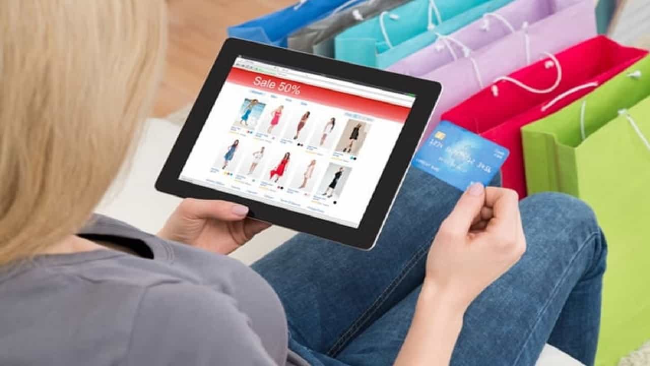 Amazon Flipkart Festive Sale: फेस्टिव्हल सेलमध्ये तुम्हाला मिळेल एक्स्ट्रा डिस्काउंट, फक्त हे 3 ट्रिक्स ठेवा लक्षात