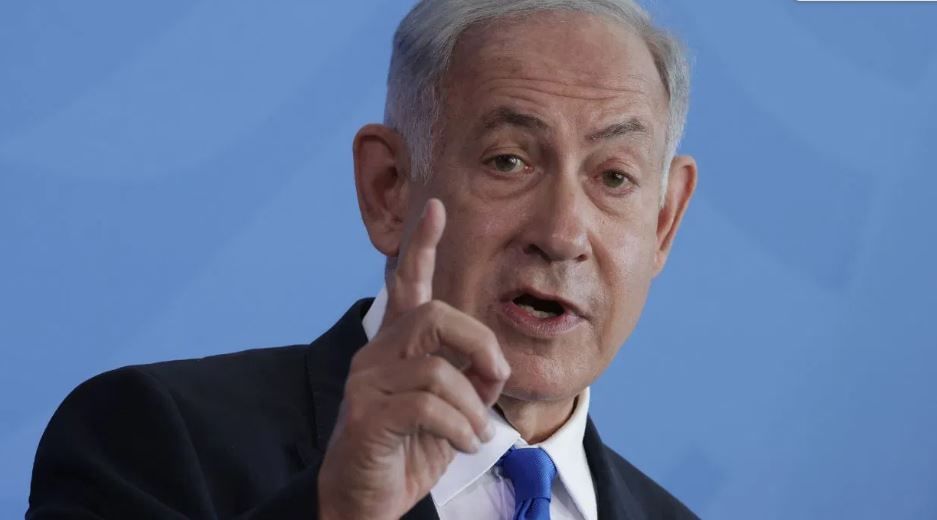 हमासने राफामधील इस्रायली सैन्यावर हल्ला केला होता. या हल्ल्यानंतर आता इस्रायलने हवाई हल्ले सुरू केले आहेत. असे असताना नेतान्याहू यांनी केलेल्या या विधानानंतर आता गाझा पट्टीतील युद्ध पुन्हा पेटणार का? असा सवाल उपस्थित केला जात आहे. 