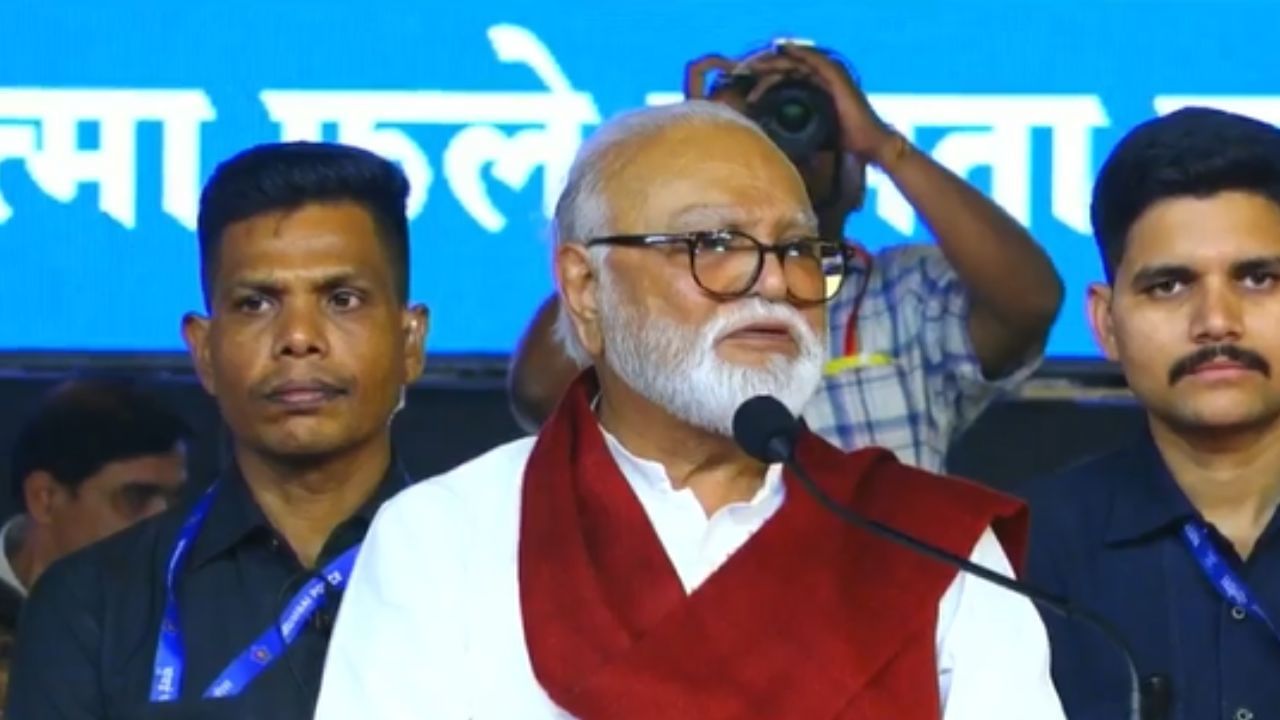 वडेट्टीवारांचा जरांगेंसमोरच ओबीसीतून मराठा आरक्षणाला पाठिंबा.., भुजबळांच्या लावरे तो व्हिडीओने खळबळ