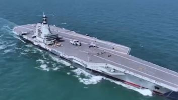 दरवर्षी केलेल्या तरतुदीतून चीन हा देश सैनिकांसाठी अत्याधुनिक शस्त्रांची निर्मिती आणि खरेदी करतो. सोबतच अत्याधुनिक विमाने, युद्धनौका, विमानवाहू जहाजांची चीन खरेदी तसेच निर्मिती करतो. 