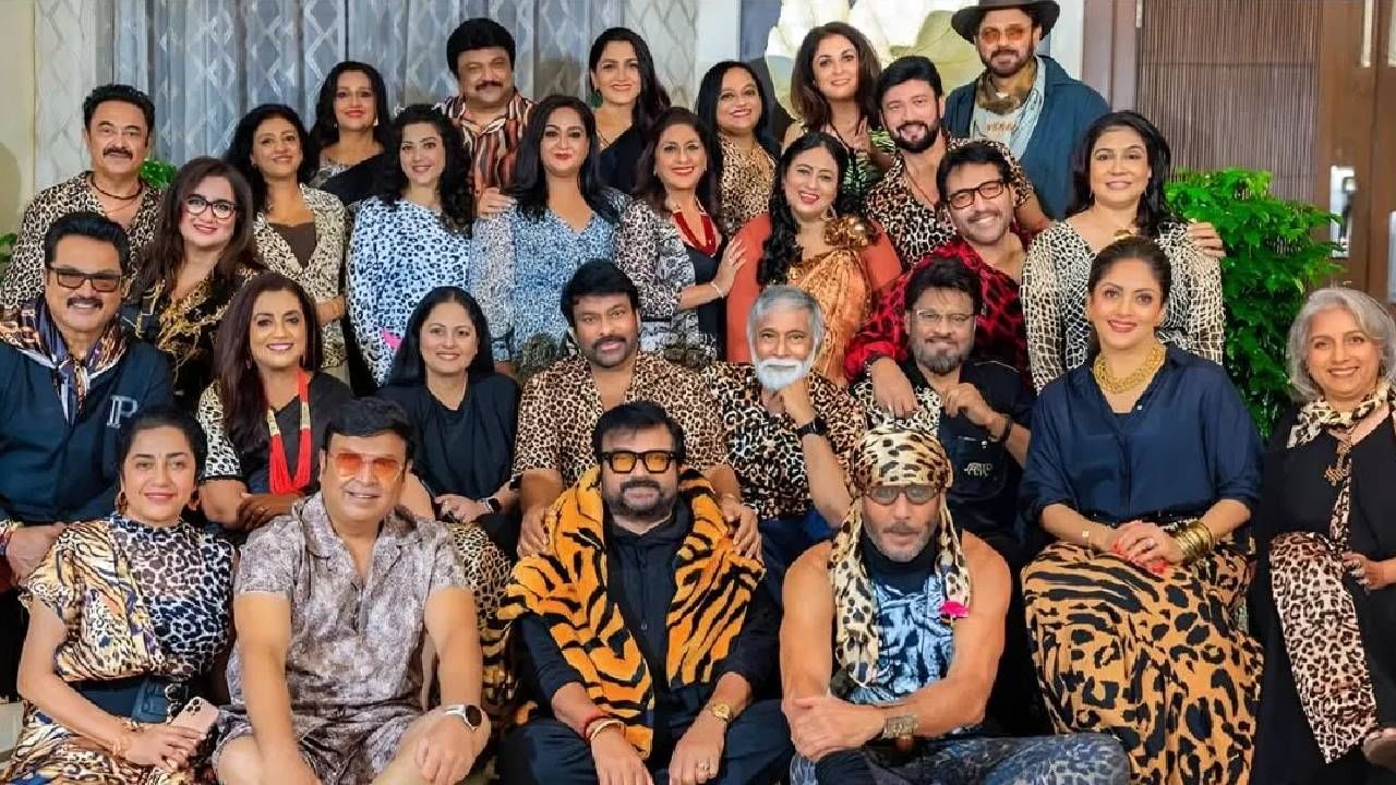 Guess Who: फोटोमध्ये दिसणारा 1 कोटी फी घेणारा पहिला सुपरस्टार तुम्हाला माहिती आहे का? जाणून घ्या त्याच्याविषयी Guess Who: फोटोमध्ये दिसणारा 1 कोटी फी घेणारा पहिला सुपरस्टार तुम्हाला माहिती आहे का? जाणून घ्या त्याच्याविषयी