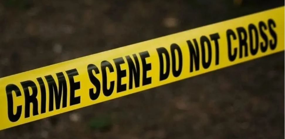 यातील चंद्रकात बोरकर, ब्रम्हा भाकरे, कृष्णा भाकरे आणि आशु उर्फ आशिष वानखडे हे चार जण अटकेत आहेत. तर फरार झालेल्या इतर चौघांचा शोध घेतला जात आहे. या हत्या प्रकरणामुळे अकोल्यात खळबळ उडाली आहे.