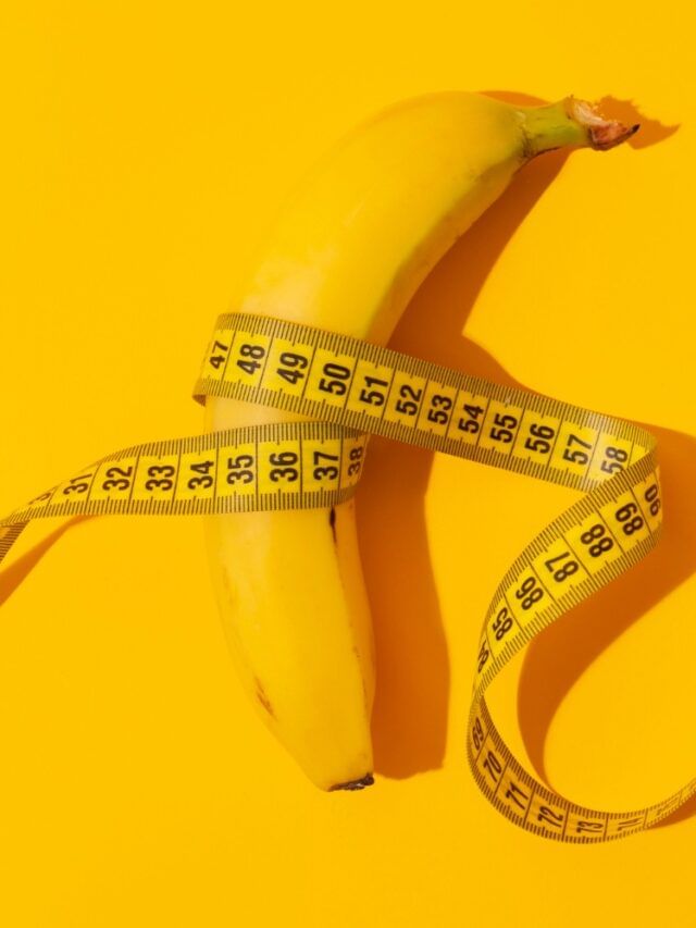 पिकलेली केळी फेकू नका,केसांच्या मजबूतीसाठी बनवा हेअर पॅक