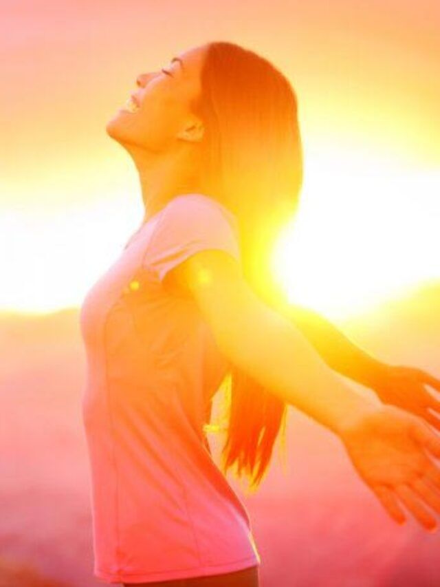 भारतातील कोणत्या गावात सर्वात आधी सुर्य उगवतो ?