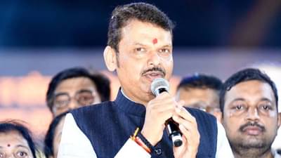 ऐन दिवाळीच्या धामधुमीत देवेंद्र फडणवीसांचं मोठं विधान, शिंदे, अजितदादांचं टेन्शन वाढलं