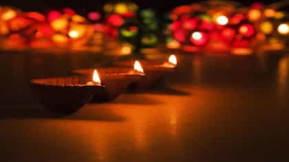 धनत्रयोदशीला धनाची पूजा करताय तर थांबा..., जाणून घ्या सत्य