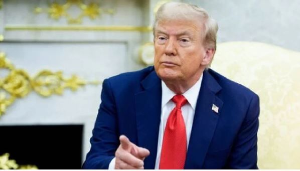 अमेरिकेचे राजदूत राहिलेले राहम एमॅन्यूएल यांनी डोनाल्ड ट्रम्प यांच्या धोरणावर सडूकन टीक केली आहे. भारत आणि अमेरिका यांच्यातील संबंध ट्रम्प यांच्या अहंकारामुळेच खराब झाले आहेत, असा आरोप राहम यांनी केला आहे. 