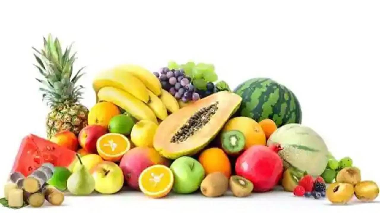 बऱ्याच लोकांना जेवण केल्यानंतर फळे खाण्याची सवय असते. फळ आपण कधीही खाऊ शकतो. फळ खाण्याचा असा काही योग्य वेळ कधीच नसतो. 