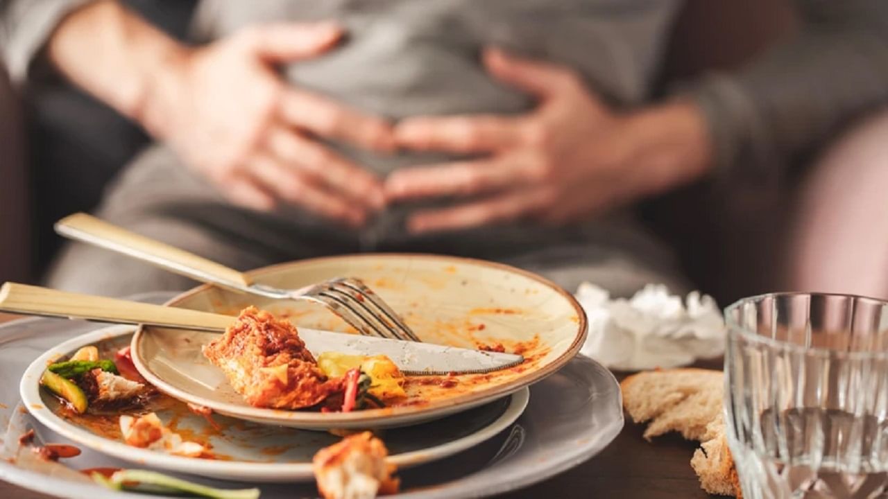 फराळ पोटभर खा, गॅसची समस्या असेल तर ‘हे’ 5 घरगुती उपाय जाणून घ्या फराळ पोटभर खा, गॅसची समस्या असेल तर ‘हे’ 5 घरगुती उपाय जाणून घ्या