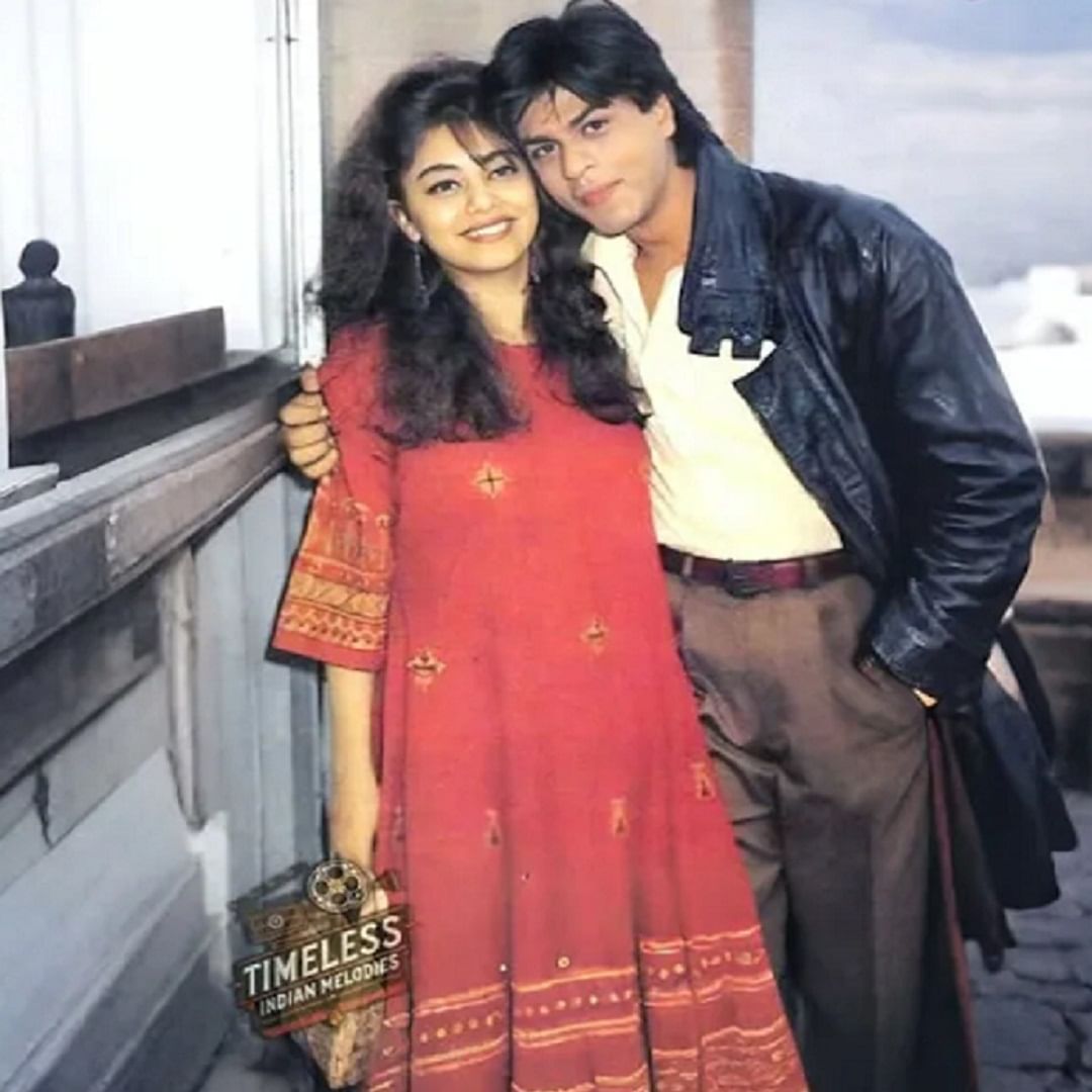 शाहरुख आणि गौरी खान यांनी 1991 मध्ये दिल्लीत लग्न केलं. लग्नापूर्वी शाहरुख अनेक टीव्ही मालिकांमध्ये दिसला होता आणि 1992 मध्ये 'दीवाना' या सिनेमातून त्याने पदार्पण केलं.