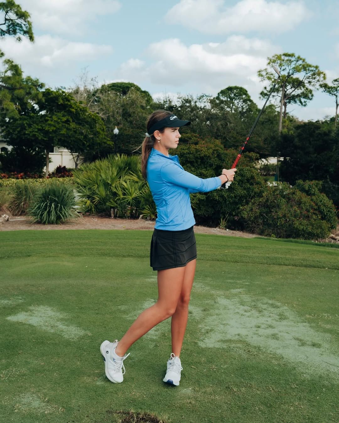 काई ही डोनाल्ड ट्रम्प ज्यूनिअर आणि त्यांची कधीकाळी पत्नी राहिलेल्या व्हनेसा ट्रम्प यांची यांची मुलगी आहे. तिचा फॅशन सेन्स एकदम मस्त आहे. तिच्या कपड्यांची नेहमीच चर्चा होते.