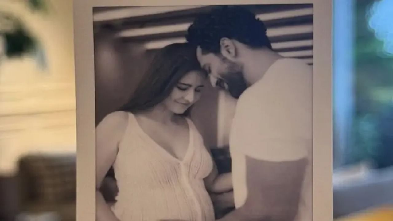 कतरिना - विकी यांच्या घरी कोणाचं आगमन होणार, मुलाचं की मुलीचं? ज्योतिषाचं भाकित कतरिना - विकी यांच्या घरी कोणाचं आगमन होणार, मुलाचं की मुलीचं? ज्योतिषाचं भाकित